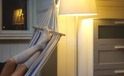 ¿Cómo Elegir Muebles Resilientes para Climas Cálidos? La Guía Definitiva